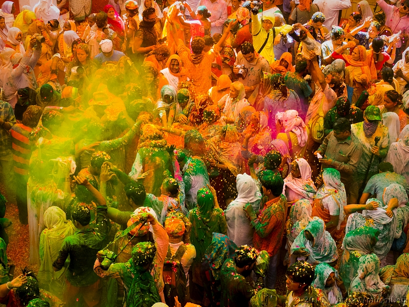 20160321 HOLI @ INDIA c2016 Stephan Mussil NR 156 .jpg