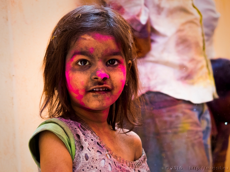 20160321 HOLI @ INDIA c2016 Stephan Mussil NR 374 .jpg