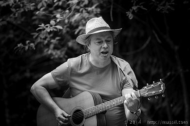 SCHRAMMELKLANG c2014 www.mussil.com 0506_BW.jpg
