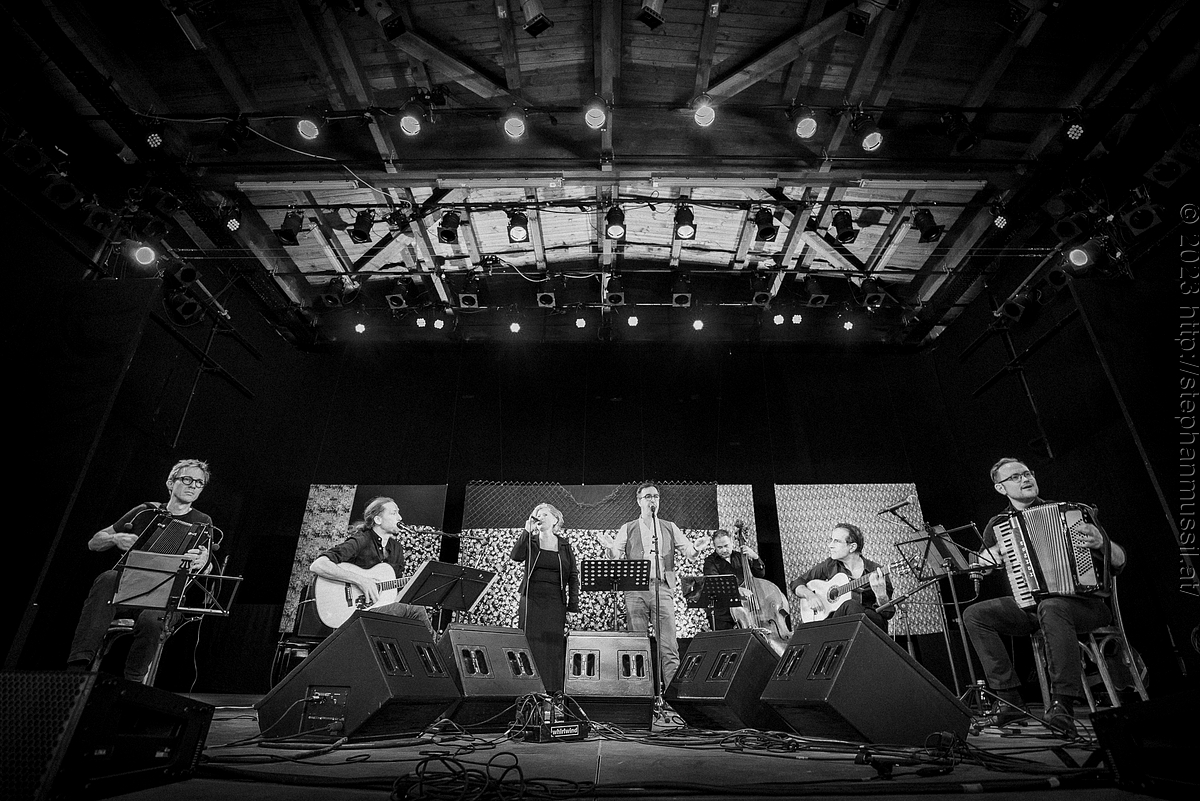 20230708 SCHRAMMELKLANG WE1 @ LITSCHAU (c) 2023 www.mussil.eu 029 2.2K BW.jpg