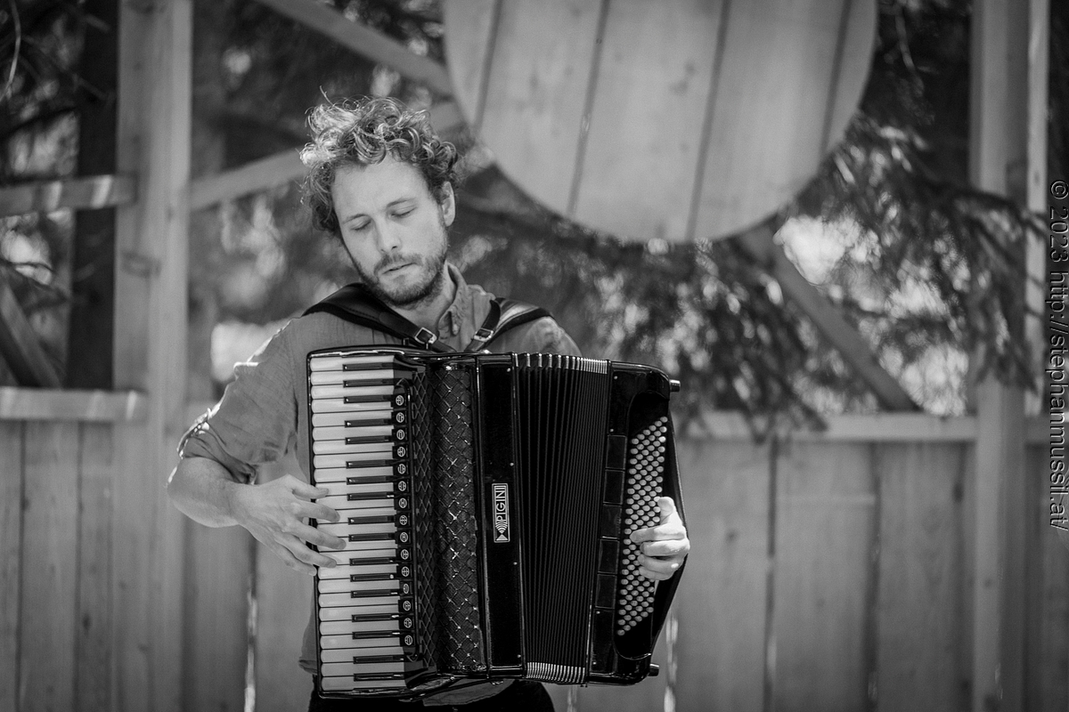 20230708 SCHRAMMELKLANG WE1 @ LITSCHAU (c) 2023 www.mussil.eu 058 2.2K BW.jpg