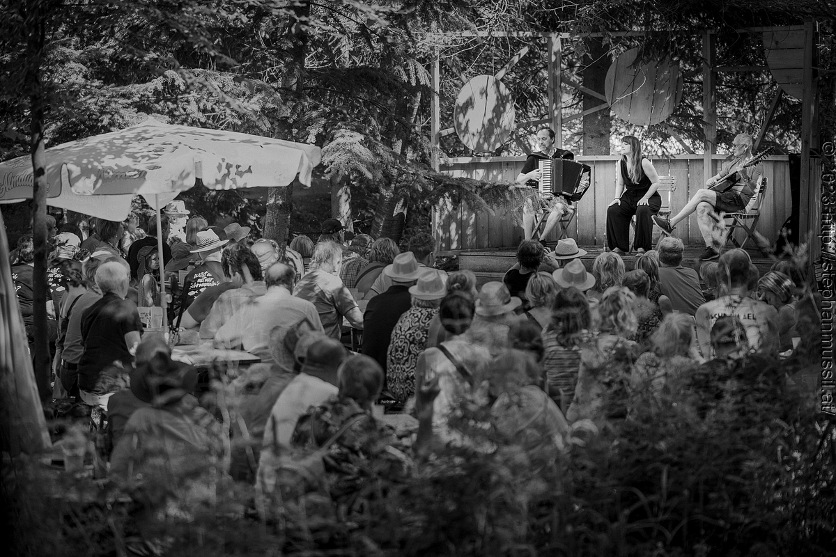 20230708 SCHRAMMELKLANG WE1 @ LITSCHAU (c) 2023 www.mussil.eu 106 2.2K BW.jpg