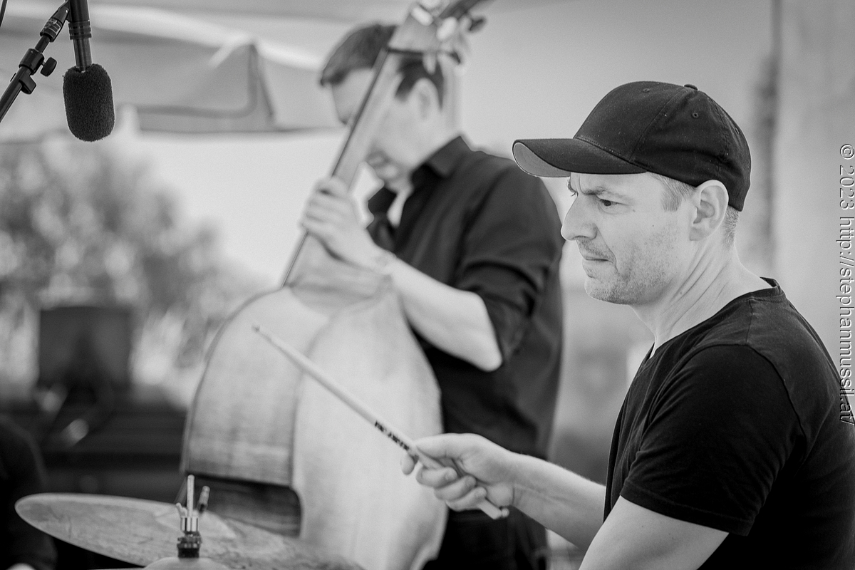 20230709 SCHRAMMELKLANG @ LITSCHAU (c) 2023 www.mussil.eu 005 2.2K BW.jpg