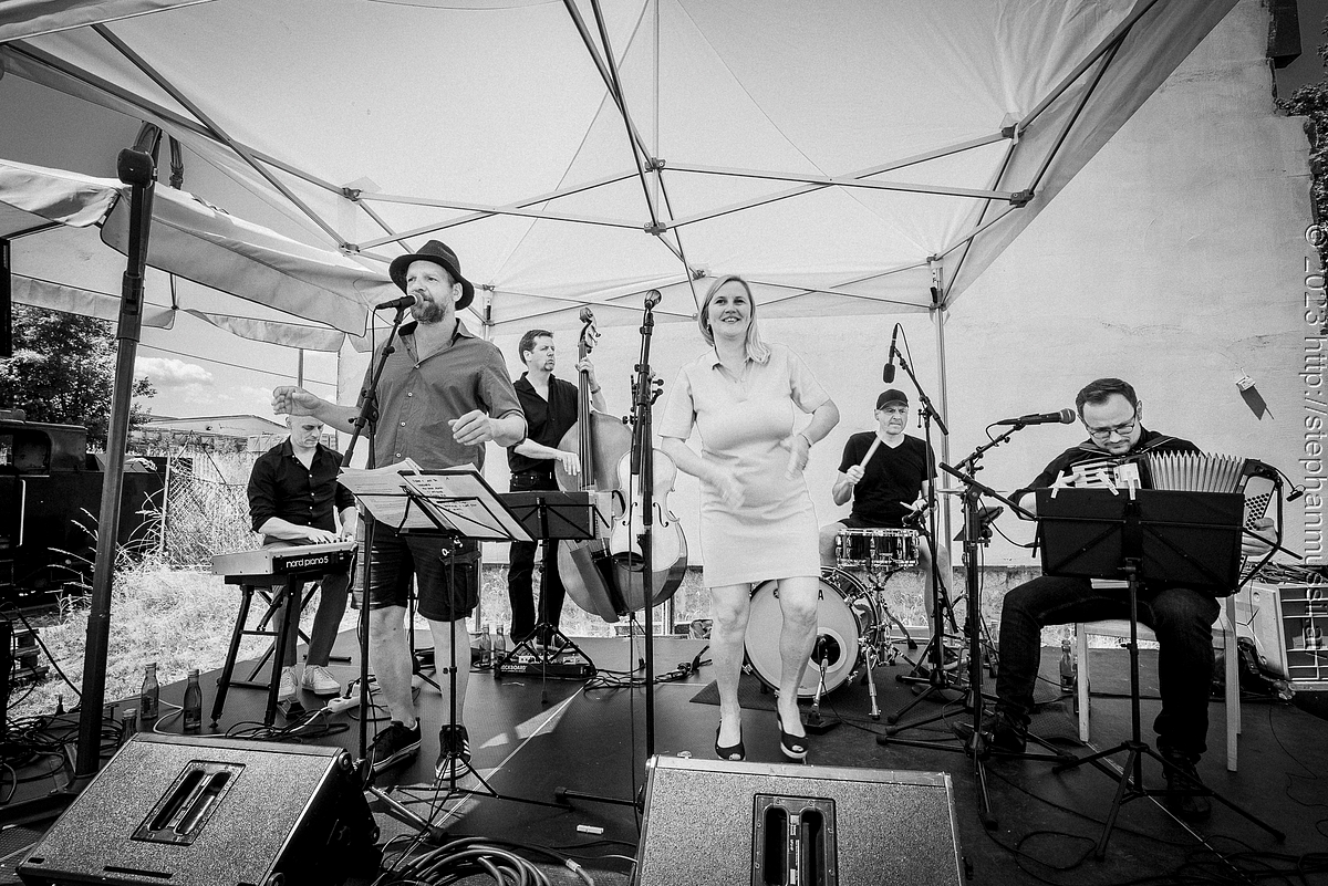 20230709 SCHRAMMELKLANG @ LITSCHAU (c) 2023 www.mussil.eu 028 2.2K BW.jpg