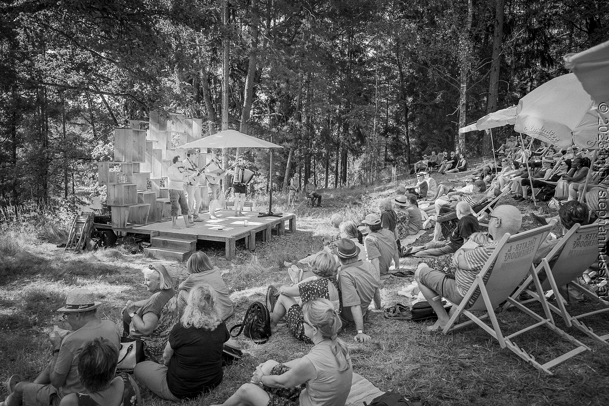 20230709 SCHRAMMELKLANG @ LITSCHAU (c) 2023 www.mussil.eu 112 2.2K BW.jpg